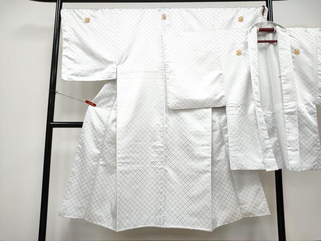 平和屋着物●極上　男性　紋付き・羽織セット　舞台衣装　白地　洗える着物　逸品　CYAA4398s6