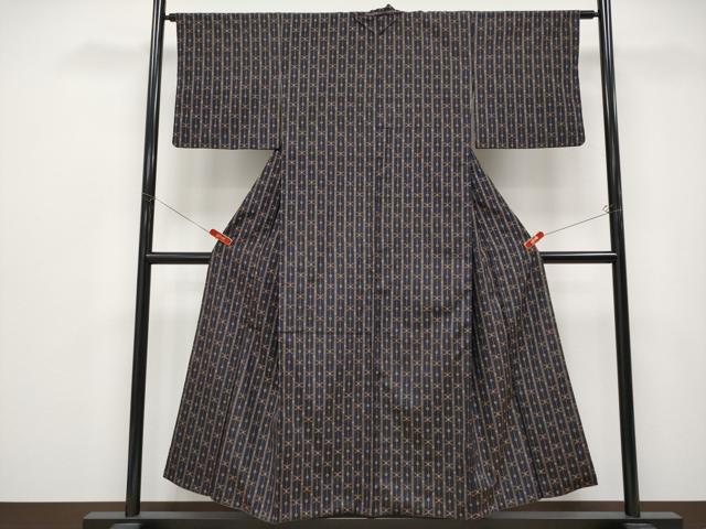 平和屋着物●極上　本場琉球　読谷山花織　紬地　濃紺地　逸品　CYAA4626s6_1