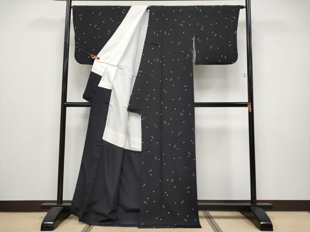 平和屋着物●極上　小紋　舞花びら　黒地　鬼しぼ縮緬　逸品　未使用　CYAA4767s6_2