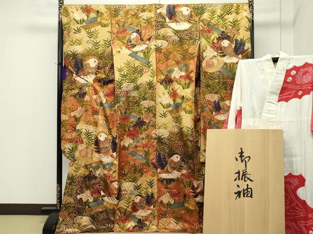 平和屋本店■最高級　希少　 西陣　河合美術織物謹製　振袖・長襦袢セット　鴛鴦　本金箔　共箱付き　半衿刺繍　逸品　CZAA1560s5