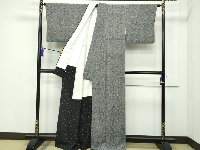 平和屋本店■極上　人間国宝　小宮康孝　河豚と茄子　黒地　西武百貨店扱い　逸品　未使用　CZAA1744s5 小紋
