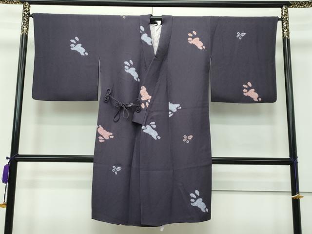 平和屋本店■極上　道中着　ロング丈　絞り　兎　金彩　黒紅色地　逸品　CZAA1903s5