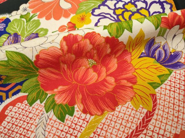平和屋本店□極上 アンティーク 大正ロマン 小紋 宝尽くし草花文 黒地