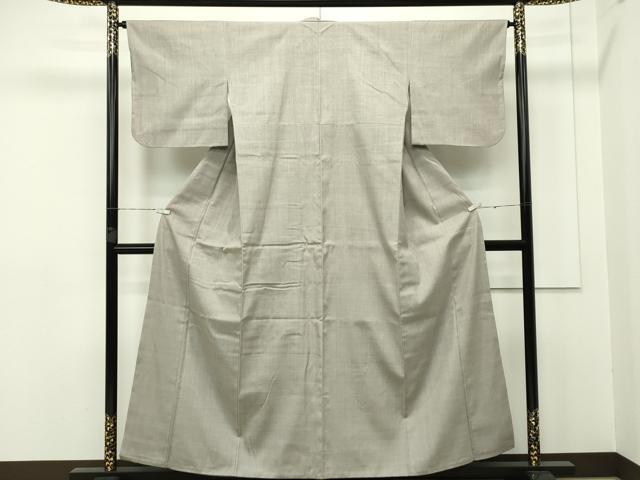 平和屋本店□極上 本場結城紬 重要無形文化財 色無地 灰汁色 逸品  