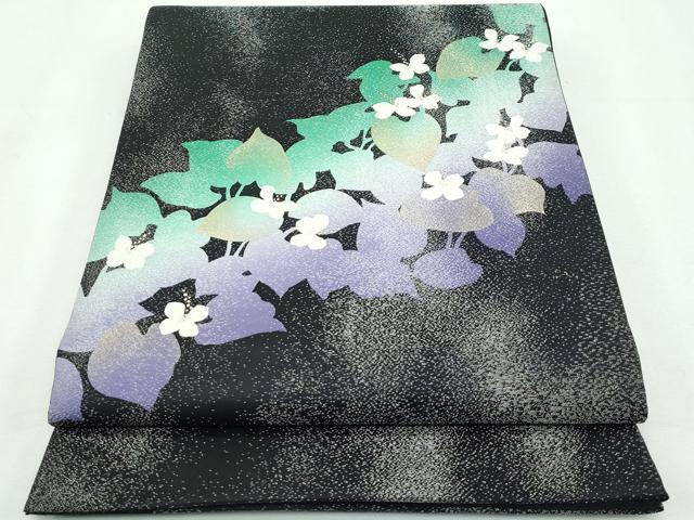 振袖に　明るい銀　花尽くし　正絹袋帯　k166 振袖に 明るい銀 花尽くし 正絹袋帯 k166