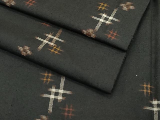 平和屋本店■極上　国指定重要無形文化財　本場久米島紬　手織　黒地　逸品　CZAA2706s5