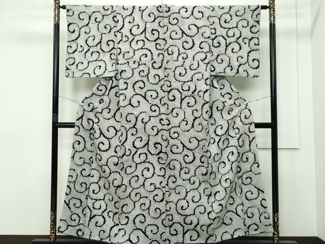 平和屋本店□極上 本疋田絞り 小紋 唐草文 黒地 逸品 CZAA2918s5