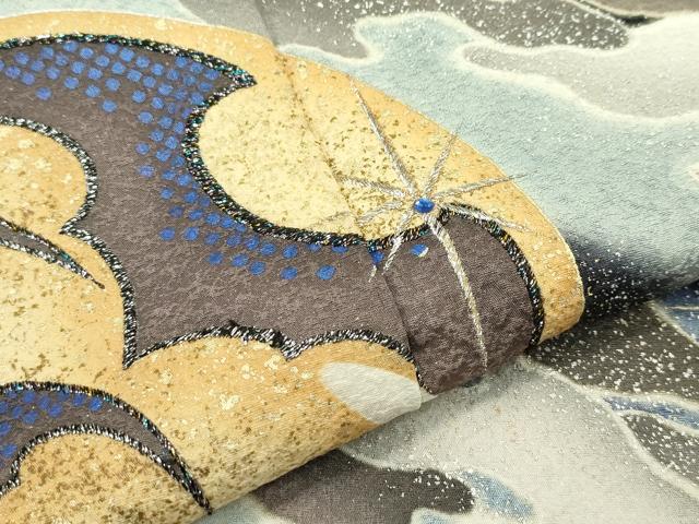 平和屋本店■極上　倖田來未　振袖　ラインストーン　コウモリ　満月　エ霞文　金銀彩　肌色地　逸品　CZAA2731s5 平和屋本店□極上 倖田來未 振袖 ラインストーン コウモリ 満月 エ霞文