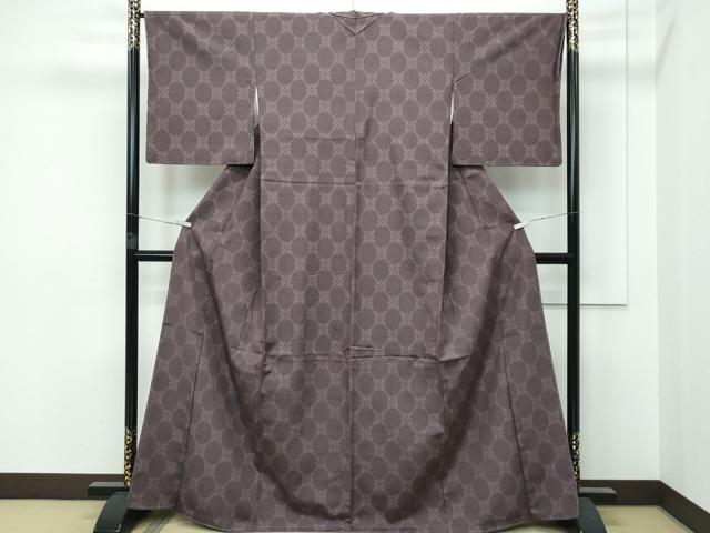 平和屋着物●結城紬　100亀甲　雲取り籬草花文　正絹　逸品　CAAW7270yc 平和屋着物○結城紬 100亀甲 雲取り籬草花文 正絹 逸品 CAAW7270yc 平和