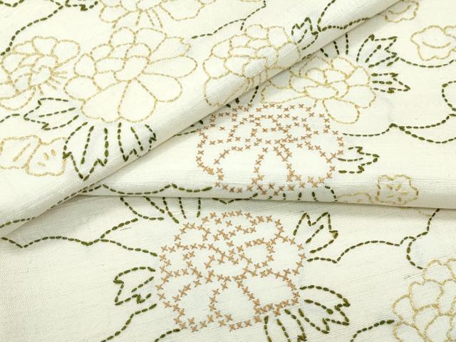 平和屋着物■極上　小紋　紬地　刺し子　雲重ね牡丹文　砥粉色地　逸品　CZAA3354s5