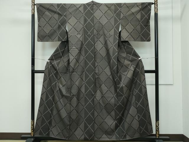 平和屋着物■極上　本場大島紬　9マルキ　菱吉祥文　逸品　CZAA3436s5