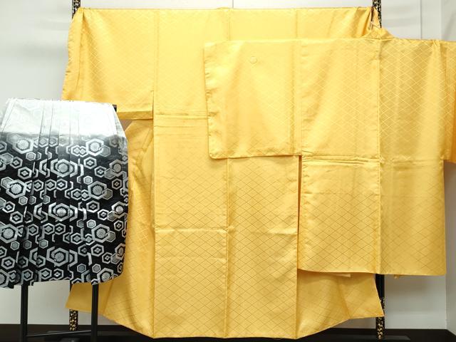 平和屋着物■極上 男性 色無地 紋付き羽織・行灯袴セット キングサイズ 黄朽葉色地 花菱地紋 舞台衣装 洗える着物 逸品 未使用 CZAA3661s5