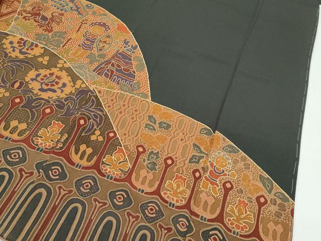 平和屋本店●極上 訪問着 総刺繍 中国三大刺繍 スワトウ相良刺繍 更紗人物花文 金彩 鬼しぼ縮緬 黒緑色地 逸品 未使用 CZAA5018s6_4