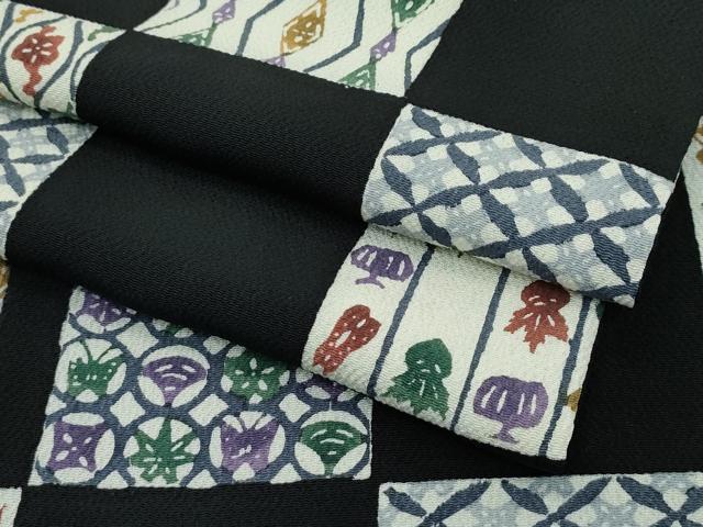 平和屋着物●極上　小紋　紅型　市松文様　成り物　黒地　鬼しぼ縮緬　越後屋扱い　逸品　CZAA5201s6