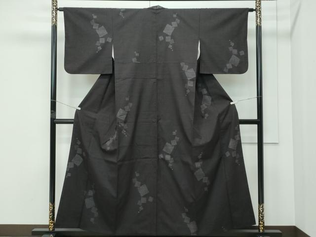 平和屋着物●極上　本場結城紬　重要無形文化財　100亀甲　飛び亀甲柄　色紙重ね文様　檳榔子染色地　逸品　CZAA5212s6