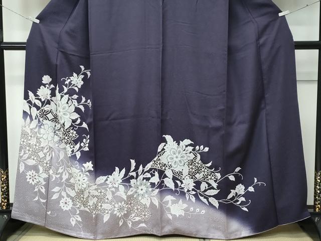 平和屋本店●極上　訪問着　更紗花文　暈し染め　金彩　紫黒色地　逸品　CZAA5239s6_3