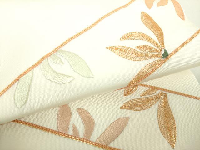 平和屋着物○塩瀬 つけ帯 駒刺繍 総刺繍 舞花文 金糸 正絹 逸品