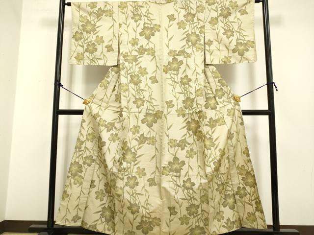 平和屋着物●上質な紬　よろけ縞　花唐草文　正絹　逸品　CAAW8312yc 平和屋着物○上質な紬 よろけ縞 花唐草文 正絹 逸品 CAAW8312yc 平和