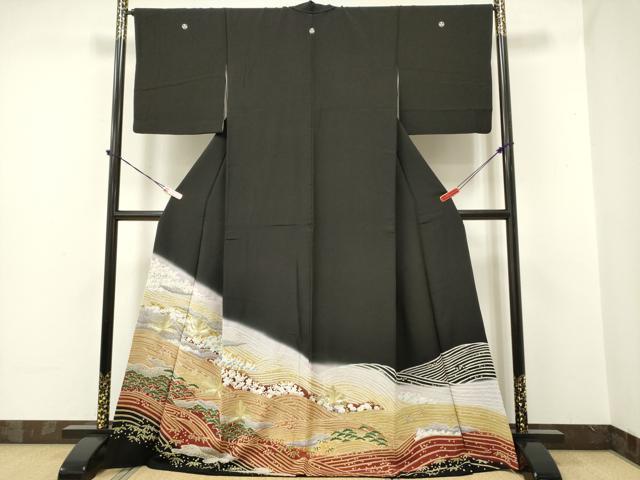 平和屋着物●豪華黒留袖　駒刺繍　襲絞り　流水松文　正絹　逸品　DAAP7882yyy