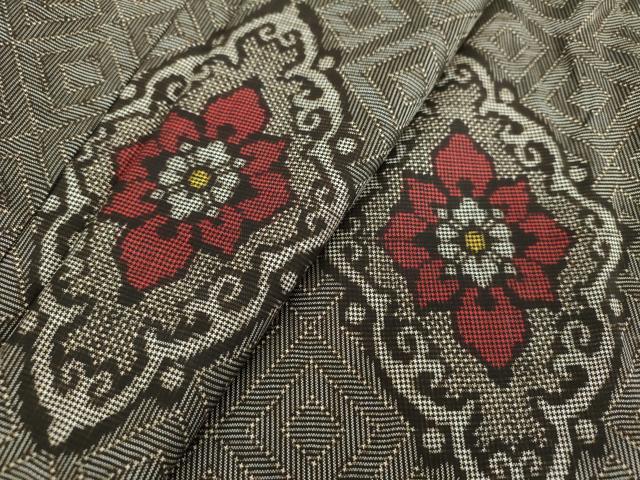 平和屋着物●本場大島紬　龍郷絣　花菱文　正絹　逸品　DAAQ3342ps