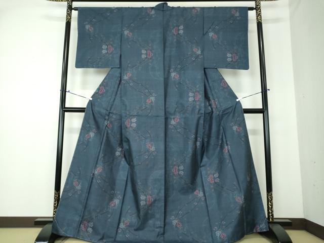 平和屋着物○本場大島紬 白大島 9マルキ 露芝舞花文 正絹 逸品