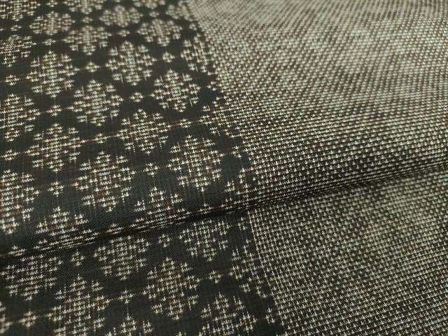 平和屋着物○本場大島紬 9マルキ 横段花菱文 正絹 逸品 DAAQ3463ps