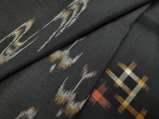 平和屋着物▽上質な紬　単衣　琉球絣文様　正絹　逸品　DAAQ7524du