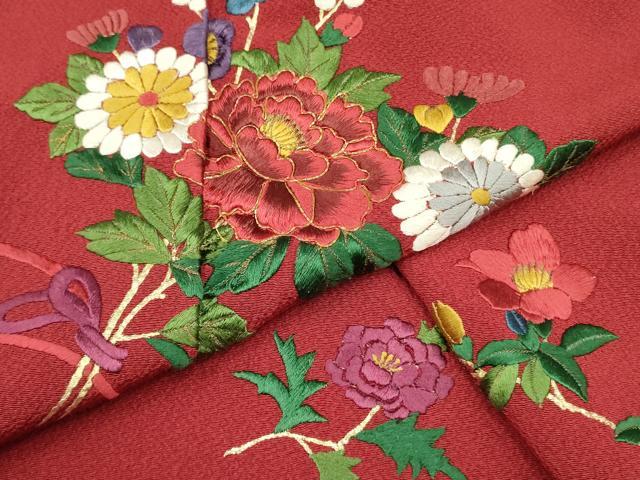 新品 総刺繍 黄金糸 着物“夢見て叶う遠い憧れ”正絹 仕付糸付 訪問着 5417 金駒刺繍の千羽鶴で永遠の喜びを願う留袖｜着物レンタルマイセレクト