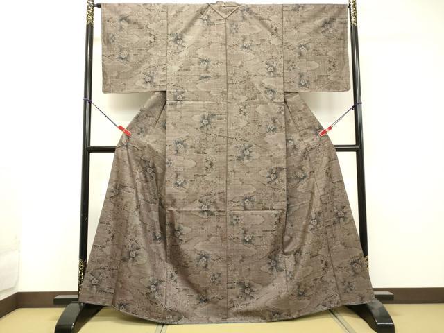 平和屋着物○本場大島紬 9マルキ 雲取り舞花文 正絹 逸品 CAAU2657yc