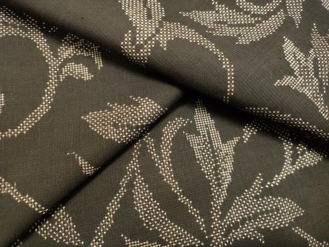 平和屋着物●本場大島紬　7マルキ　草葉文　正絹　逸品　DAAS2400tw