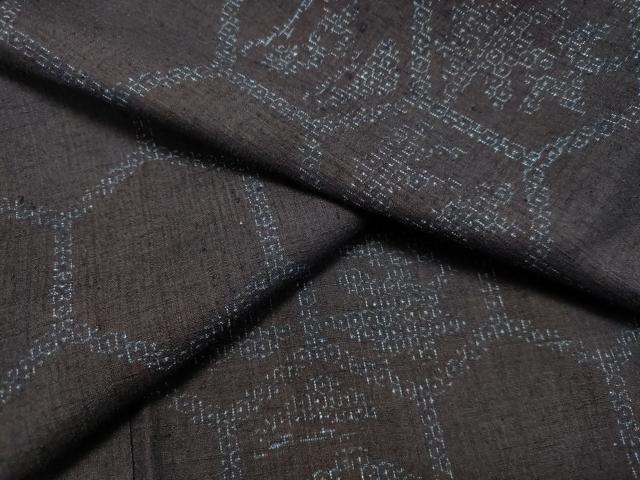 平和屋着物●本場結城紬　重要無形文化財　亀甲柄　正絹　逸品　未使用　DAAS2427tw