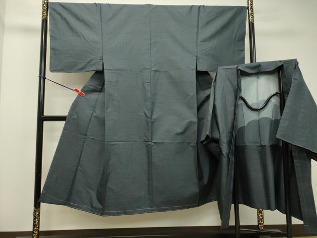 平和屋着物●男性　本場大島紬　アンサンブル　80亀甲　総詰め　三越扱い　正絹　逸品　未使用　DAAS2492tw