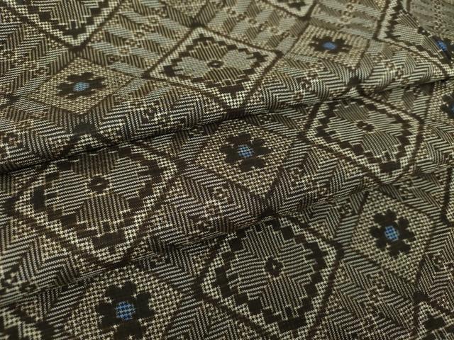 平和屋着物●本場大島紬　龍郷絣　花菱文　正絹　逸品　DAAS3042ps