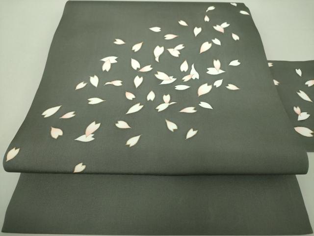 平和屋着物○塩瀬 九寸名古屋帯 舞桜 金彩 正絹 逸品 DAAS3568ps