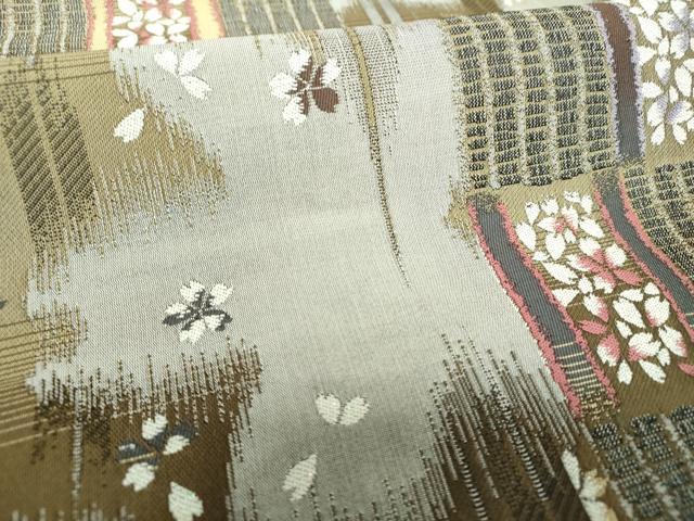 平和屋着物○六通柄袋帯 舞桜 金糸 やまと誂製 正絹 逸品
