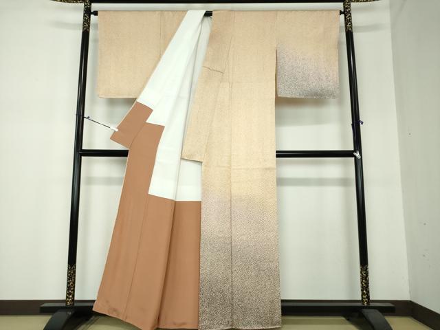 平和屋着物○名門 藤娘きぬたや・杢目絞り 小紋 霞文