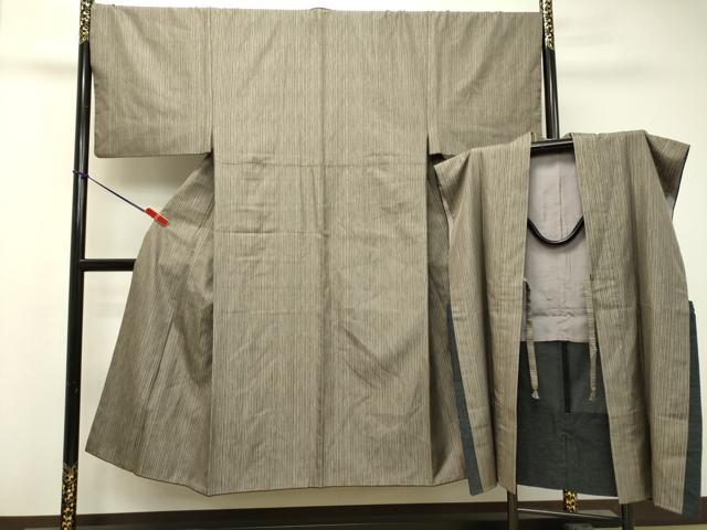 平和屋着物●男性　お召　アンサンブル　袖無し羽織セット　縞　正絹　逸品　DAAT1072tw