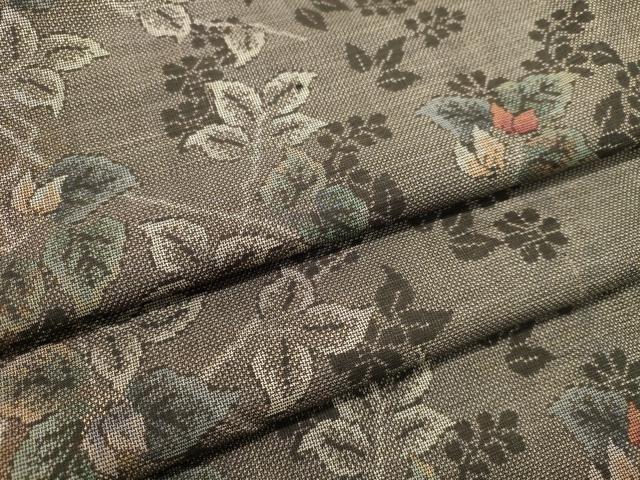 平和屋着物●本場大島紬　9マルキ　草葉文　正絹　逸品　DAAT1102tw