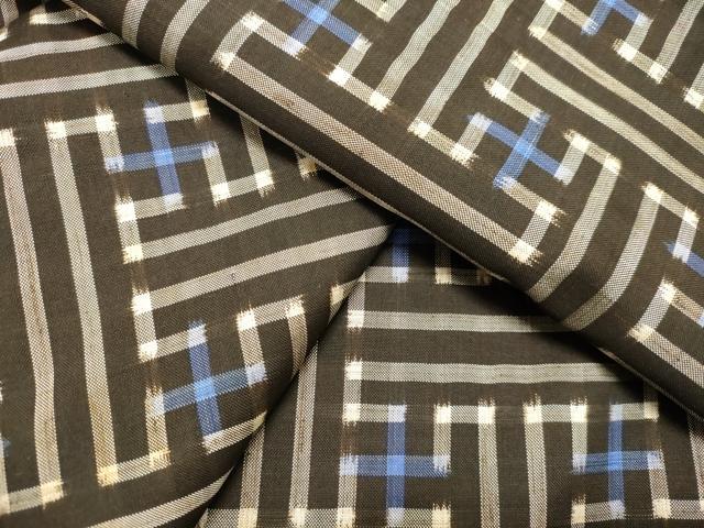 平和屋着物○本場大島紬 龍郷絣 秋名バラ 正絹 逸品 AAAX0715zg