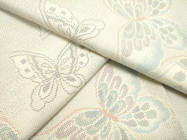 平和屋着物●本場大島紬　白大島　9マルキ　舞蝶文　正絹　逸品　DAAT1241tw