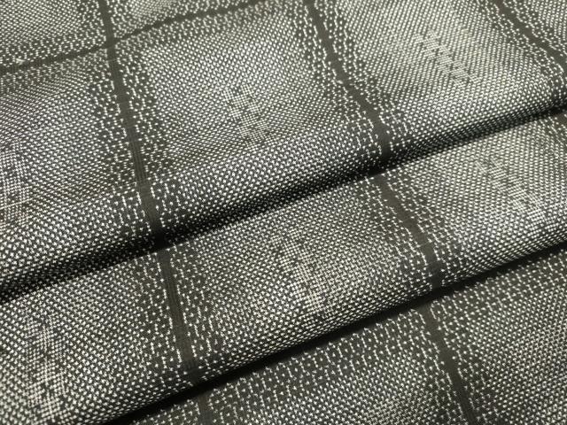 平和屋着物●本場大島紬　7マルキ　80亀甲　変わり市松文様　高島屋扱い　正絹　逸品　DAAT1247tw