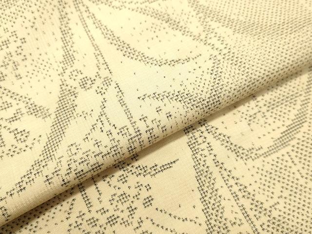 平和屋着物○本場大島紬 白大島 9マルキ 南天文 正絹 逸品 DAAT1515tw