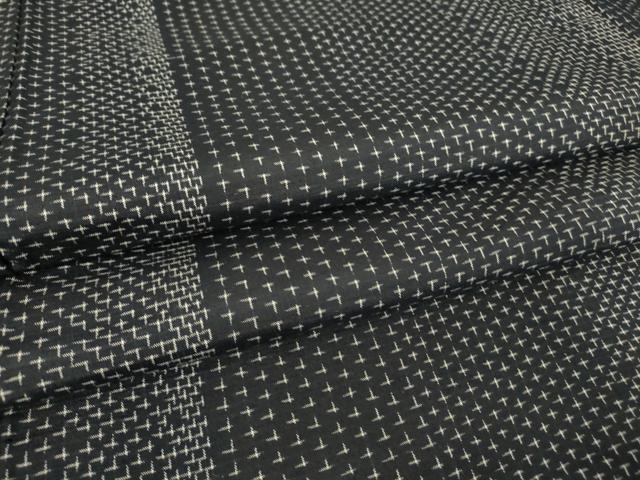 平和屋着物▽上質な紬　単衣　十字絣　黒地　正絹　逸品　DAAT9259az