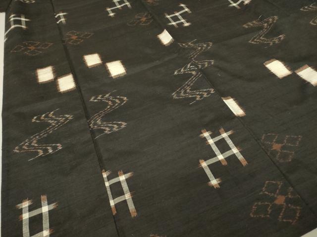 平和屋着物○上質な紬 藍 琉球絣文様 正絹 逸品 DAAS3832ps