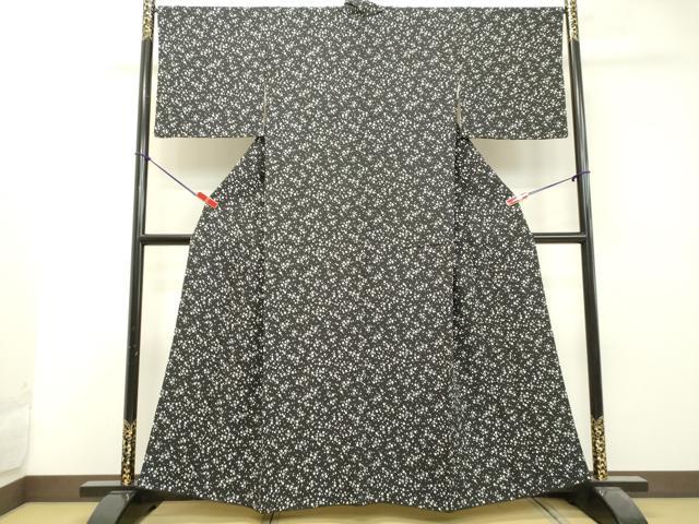 平和屋着物●上質な小紋　箔散らし文　黒地　鬼しぼ縮緬　正絹　逸品　DAAU0654tw 平和屋着物○上質な小紋 箔散らし文 黒地 鬼しぼ縮緬 正絹 逸品