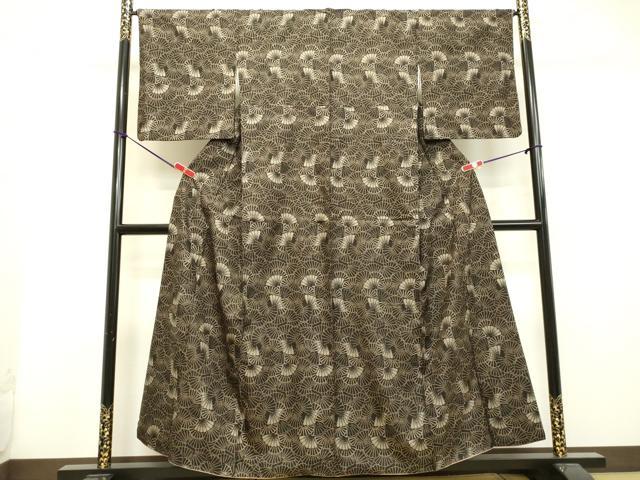 平和屋着物○本場大島紬 割り込み絣 舞扇文 正絹 逸品 DAAU0699tw