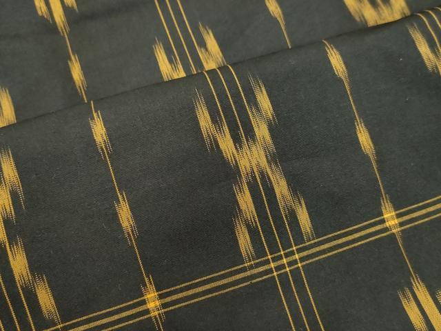 平和屋着物○上質な紬 絣文様 黒地 正絹 逸品 DAAU0844tw