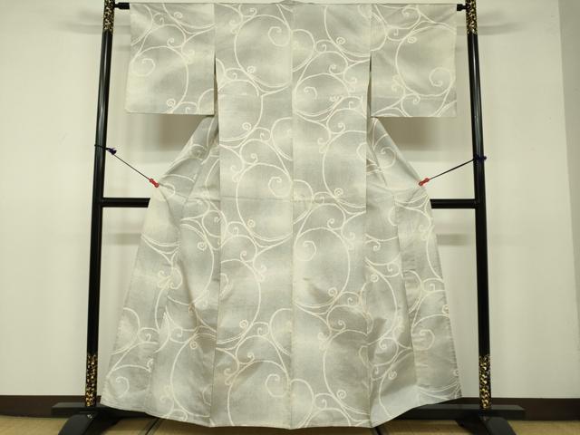 平和屋着物▽本場大島紬　白大島　単衣　草花文　正絹　逸品　AAAY7265jh 平和屋着物▽本場大島紬 白大島 単衣 草花文 正絹 逸品 AAAY7265jh