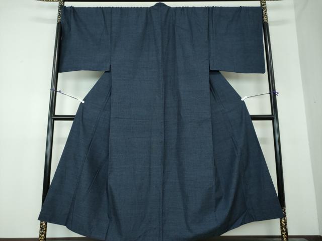 平和屋着物●男性　本場結城紬　重要無形文化財　キングサイズ　100亀甲　総詰め　濃紺地　正絹　逸品　DAAU5132ps