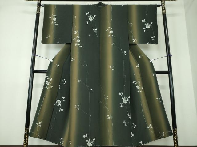 平和屋着物●ろうけつ染め作家　狩野嘉一郎　小紋　枝花文　暈し染め　正絹　逸品　未使用　DAAU5594ps